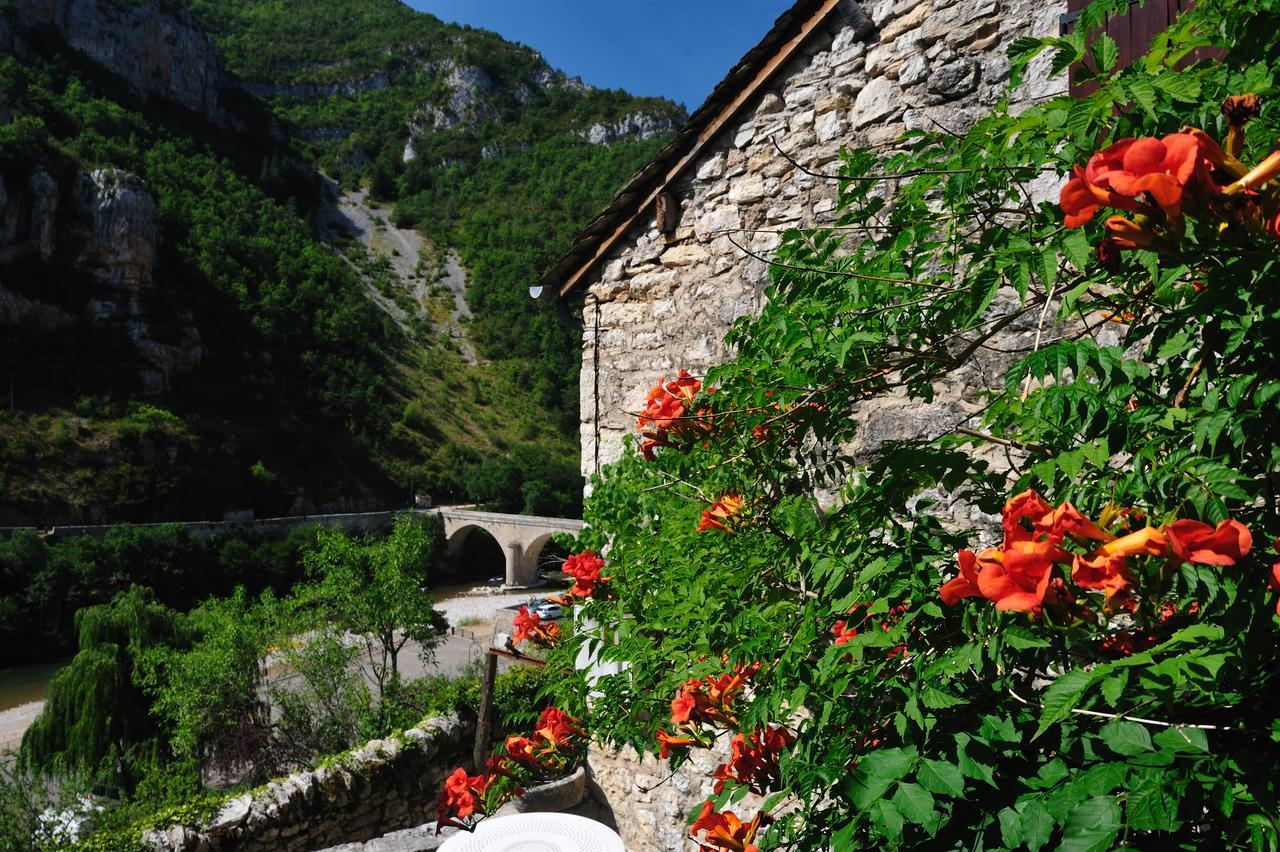 Hotel Des Bateliers La Malene Luaran gambar